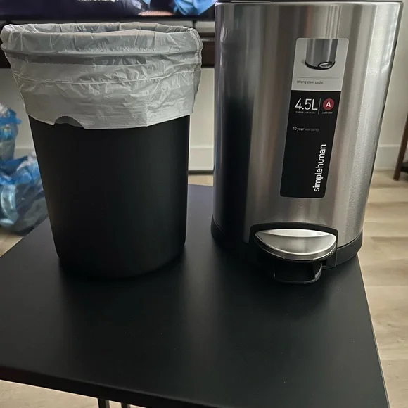 Simplehuman Silver Steel Pedal Bin - 4.5L - Picture 4 of 6